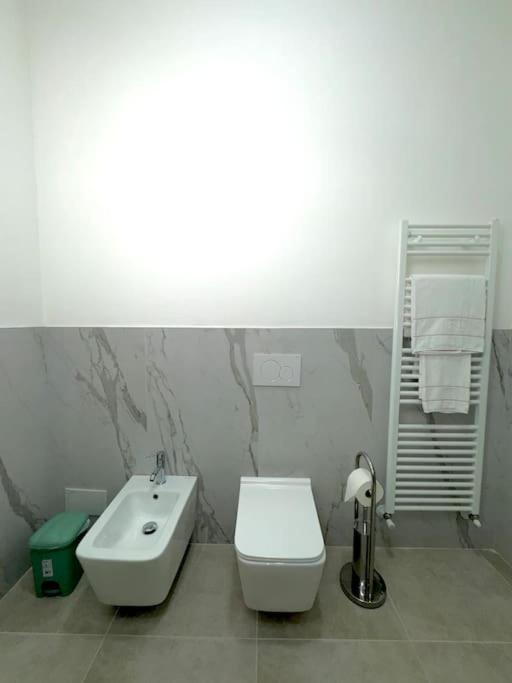 Apt Pisces - Oasi Di Menaggio Bagian luar foto